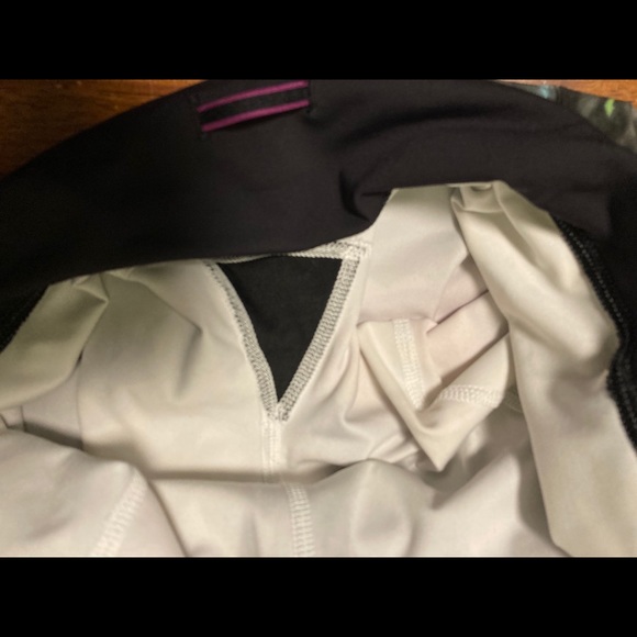 Lululemon Run Inspire Crop Luxtreme Pigment Wave - Picture 7 of 8